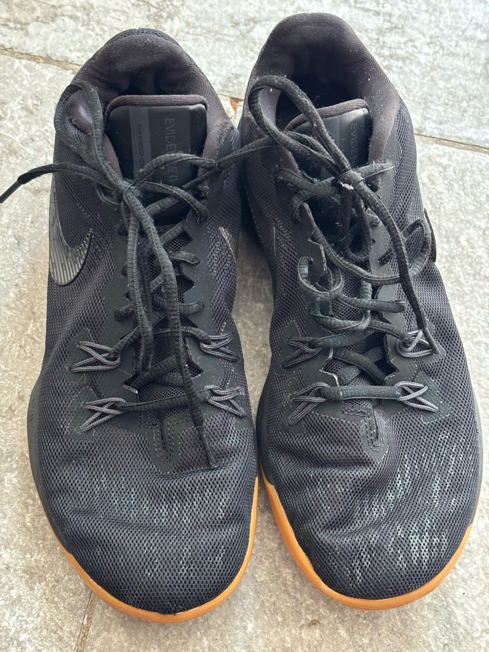 Nike Zoom Evidence II Black Gum Sole Sneakers Men's 8 / Women's 9.5